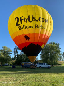 2 Fly Us Balloon Rides at grassy launch point